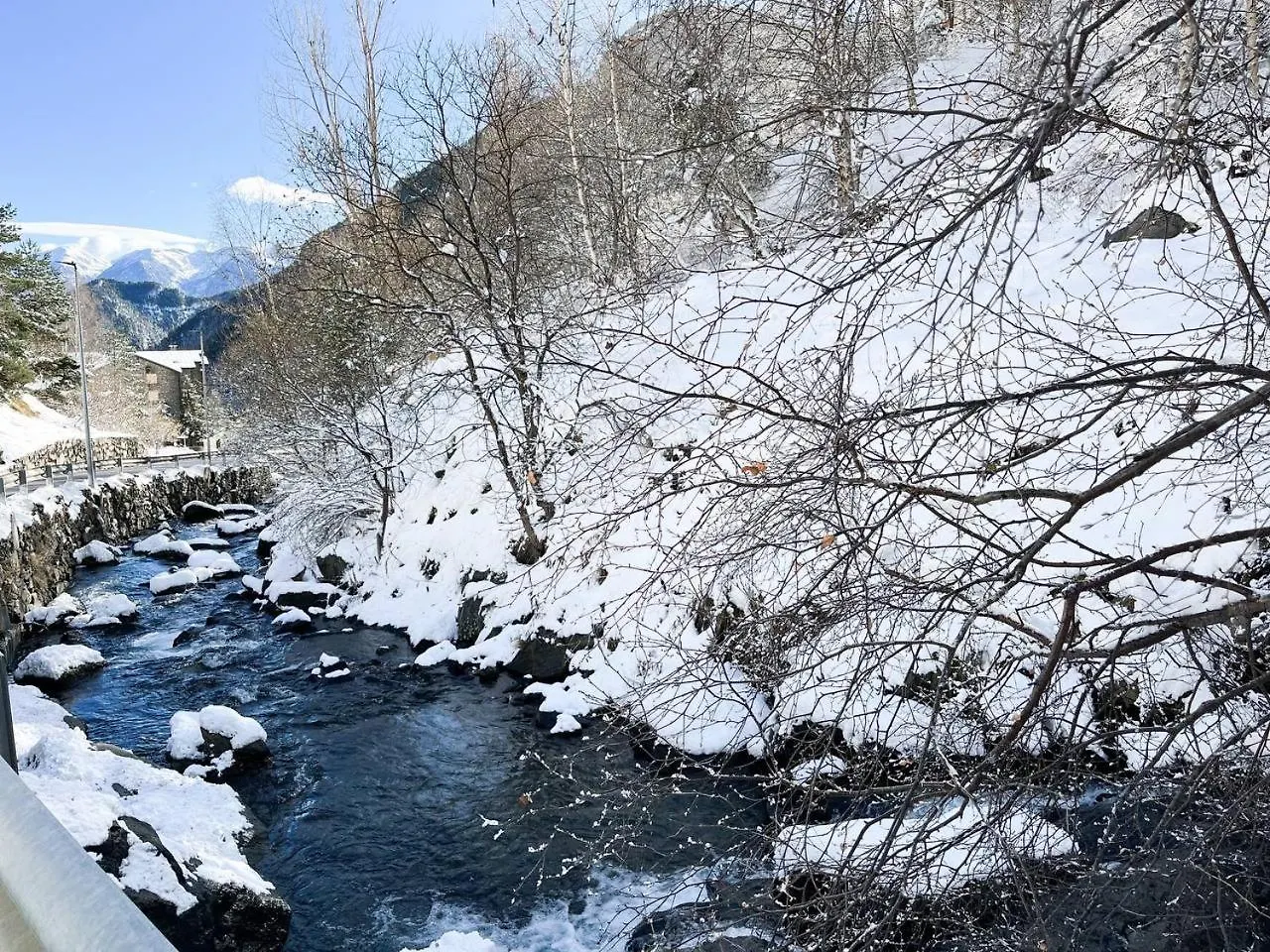 Appartamento Increibles Vistas Al Valle De Arinsal Ny - A Pie De Pistas - Parking Incluido L By Bonesvacances