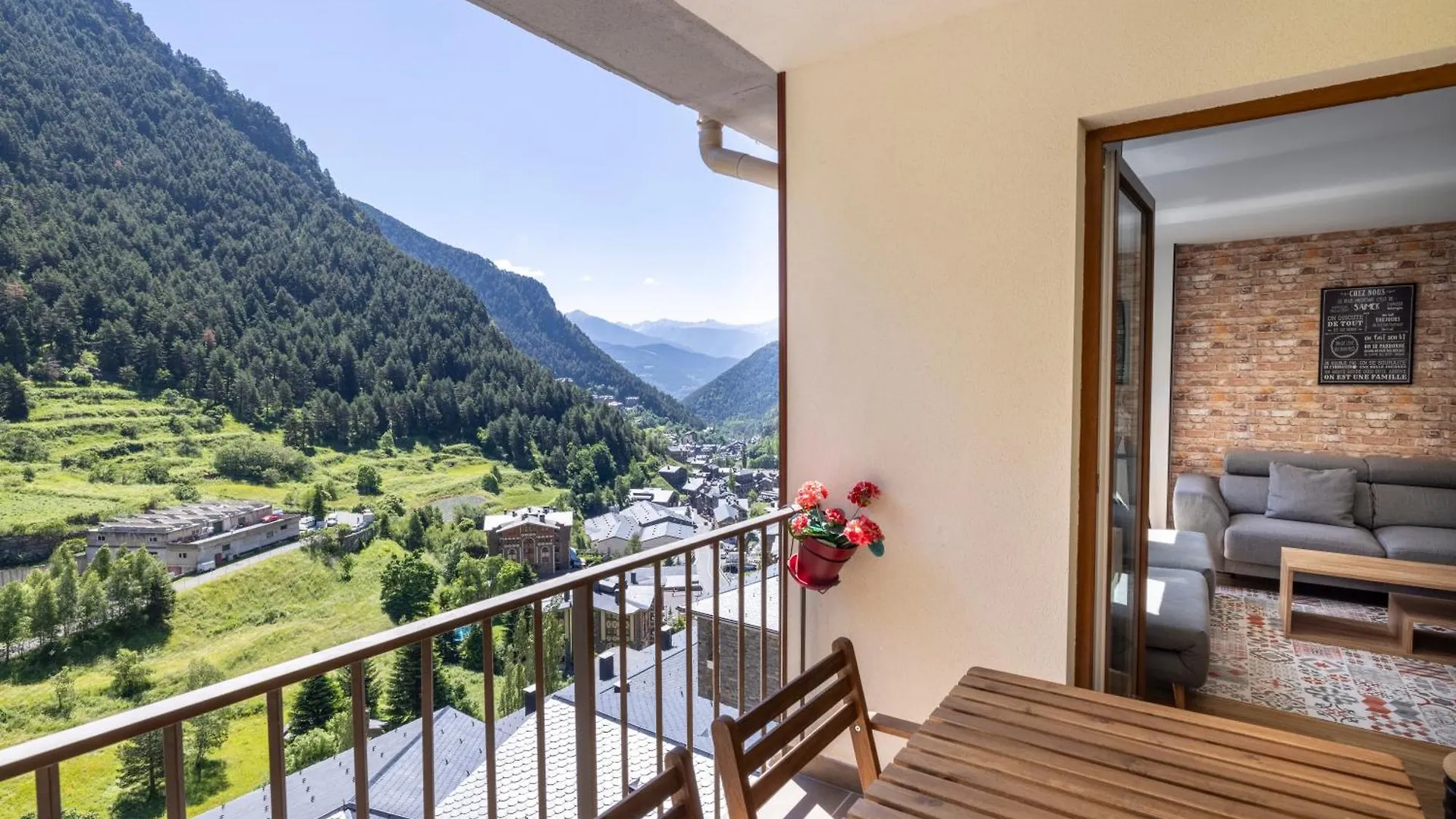 Appartamento Increibles Vistas Al Valle De Arinsal Ny - A Pie De Pistas - Parking Incluido L By Bonesvacances Andorra